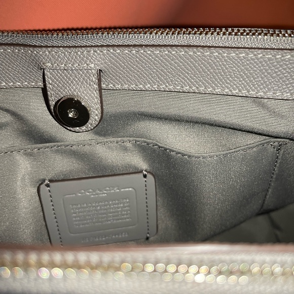 Coach Surrey Carryall NWT - Picture 4 of 7